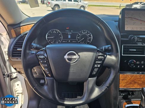 Used 2024 Nissan Armada SL w/ Captain's Chairs Package AWD/4WD image 17