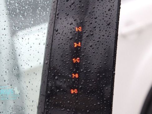 Used 2015 Ford Escape Titanium image 16