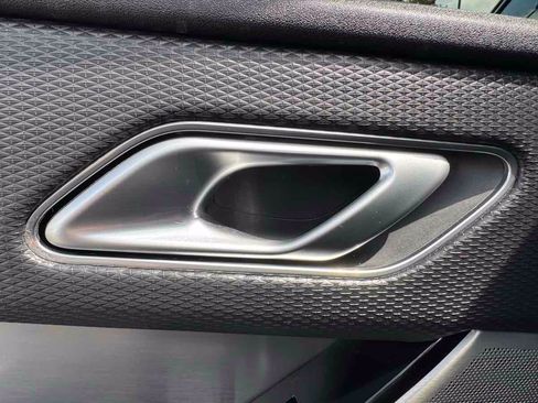 Used 2019 Land Rover Range Rover Velar R-Dynamic SE AWD/4WD image 48