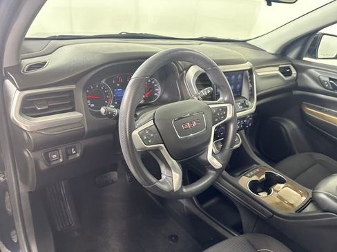 Used 2021 GMC Acadia SLE image 13