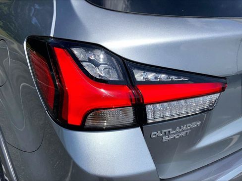 Used 2025 Mitsubishi Outlander Sport ES AWD/4WD image 26