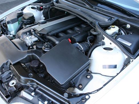 Used 2003 BMW 325i Sedan image 22