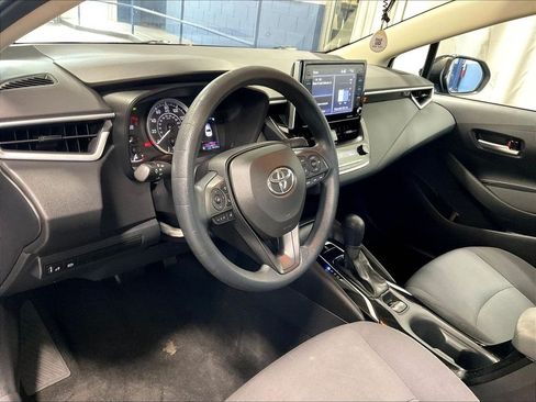 Used 2021 Toyota Corolla LE w/ LE Convenience Package FWD image 8