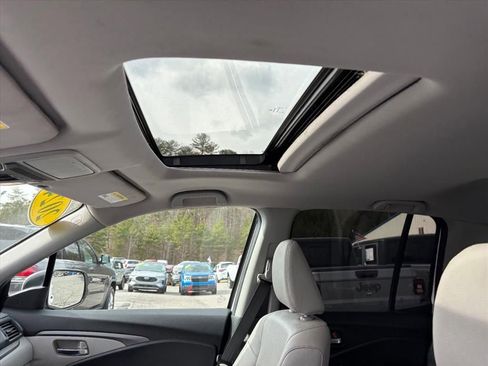 Used 2024 Honda Ridgeline RTL image 12