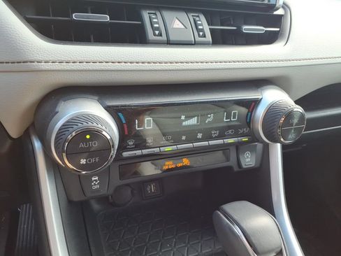 Used 2023 Toyota RAV4 XLE Premium FWD image 19