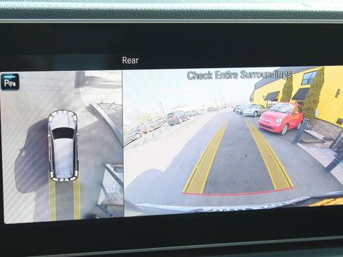 Used 2021 Mercedes-Benz GLS 450 4MATIC image 9