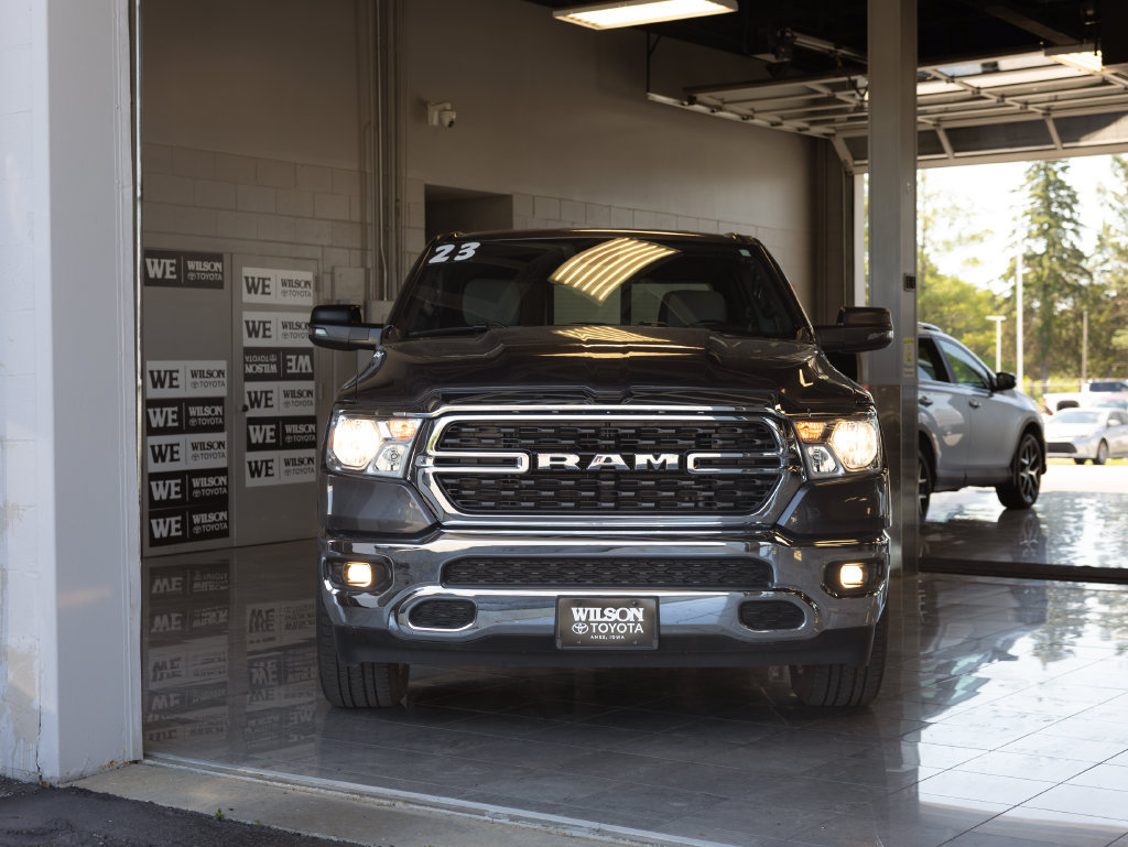 Used 2023 RAM 1500 Big Horn AWD/4WD image 3