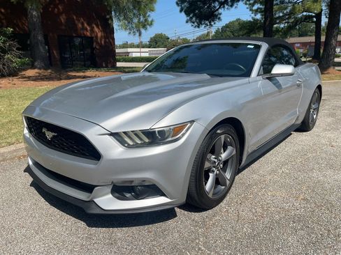 Used 2016 Ford Mustang Convertible w/ Equipment Group 051A RWD image 3