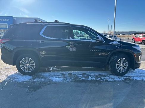 Certified 2023 Chevrolet Traverse LT image 2