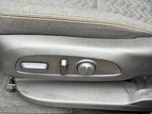 Used 2024 Chevrolet Equinox LT image 15