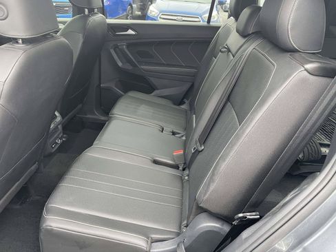 Used 2024 Volkswagen Tiguan SE R-Line w/ MDO Package, Three-Row FWD image 17