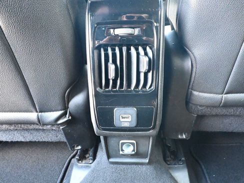 Used 2024 Jeep Compass Latitude AWD/4WD image 23