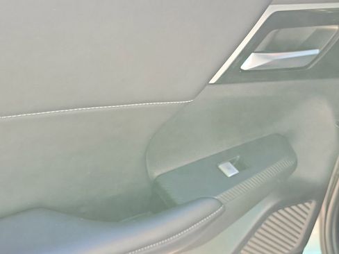 Used 2024 Mitsubishi Outlander SE image 17