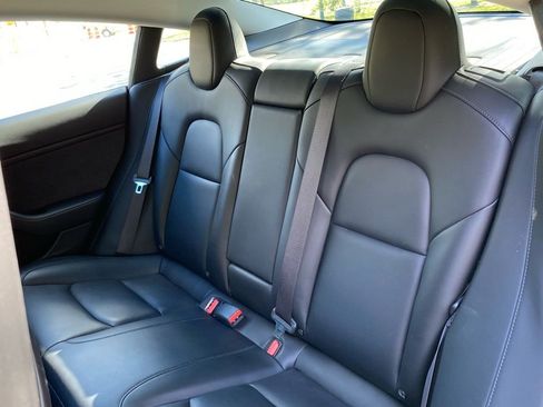 Used 2019 Tesla Model 3 Performance image 36
