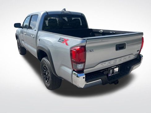 Used 2023 Toyota Tacoma SR5 RWD image 7