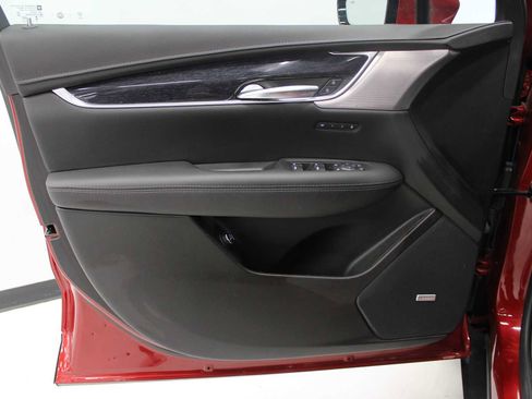 Certified 2023 Cadillac XT5 Premium Luxury image 12