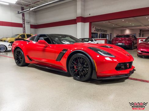 Used 2019 Chevrolet Corvette Z06 RWD image 7