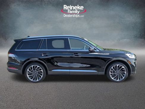 Used 2023 Lincoln Aviator Reserve w/ Equipment Group 201A AWD/4WD image 4