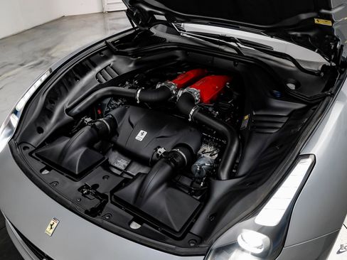 Used 2016 Ferrari California T image 87