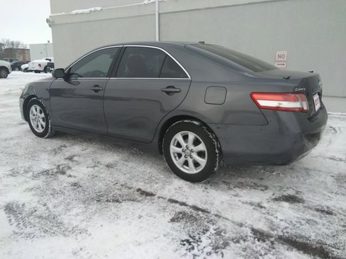 Used 2011 Toyota Camry image 7