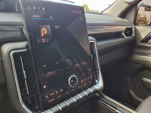 Used 2025 GMC Yukon Elevation w/ Technology Package image 31