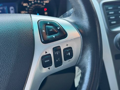 Used 2014 Ford Explorer XLT FWD image 32