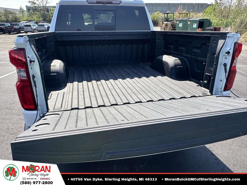 Certified 2024 Chevrolet Silverado 1500 High Country w/ Z71 Off-Road Package AWD/4WD image 10