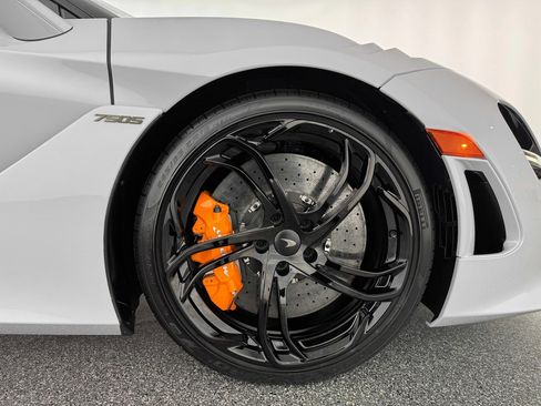 New 2026 McLaren 750S Spider image 35