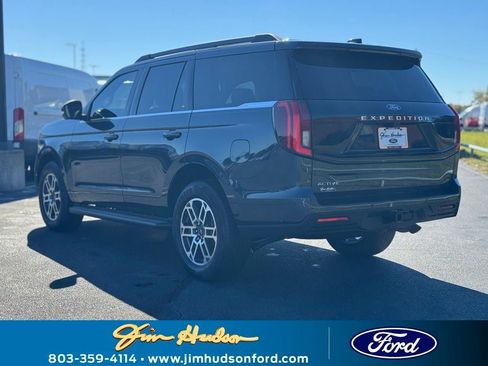 New 2025 Ford Expedition Active image 5
