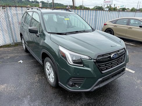 Used 2023 Subaru Forester AWD/4WD image 1
