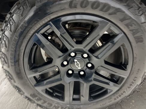 Used 2023 Chevrolet Silverado 1500 Custom image 43