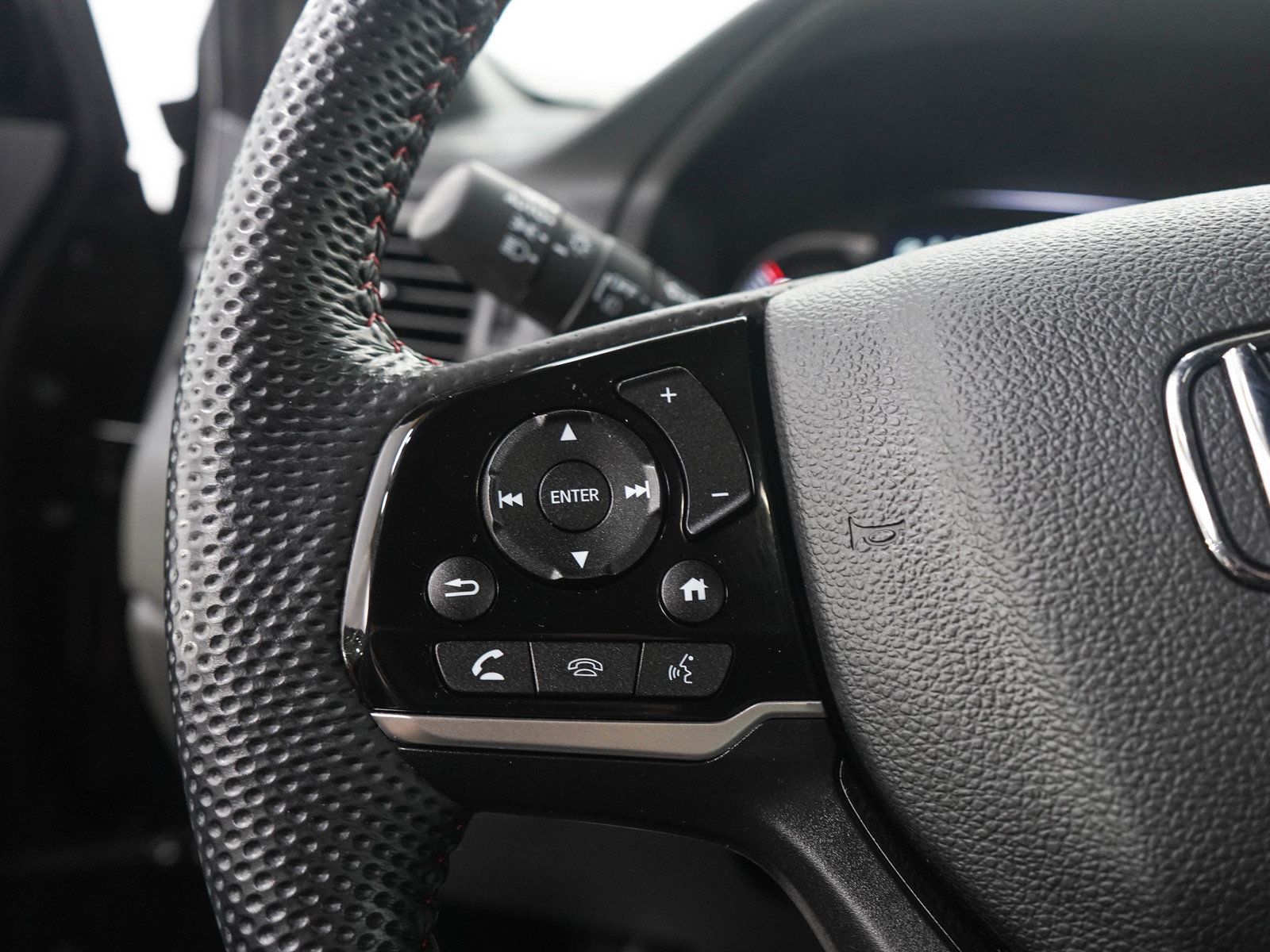Used 2024 Honda Passport Black Edition image 28