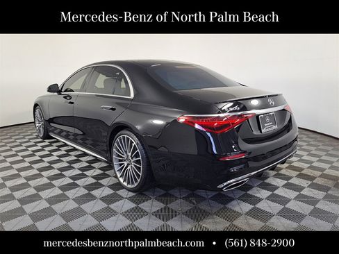 Certified 2023 Mercedes-Benz S 500 4MATIC image 3