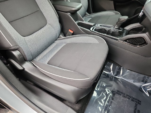 Used 2025 Chevrolet TrailBlazer LT AWD/4WD image 24
