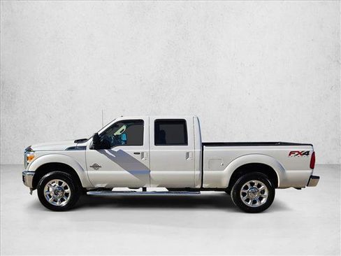 Used 2016 Ford F250 Lariat w/ Lariat Ultimate Package image 9