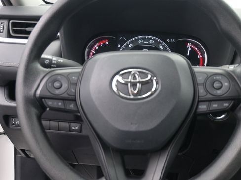 Used 2025 Toyota RAV4 XLE w/ Convenience Package image 23