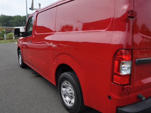 Used 2015 Nissan NV 2500 SV w/ Technology Package image 13