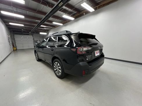 Used 2021 Subaru Outback Premium AWD/4WD image 6
