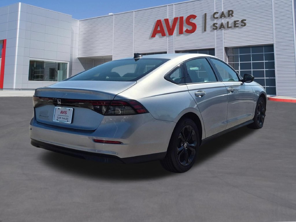 Used 2025 Honda Accord SE image 6