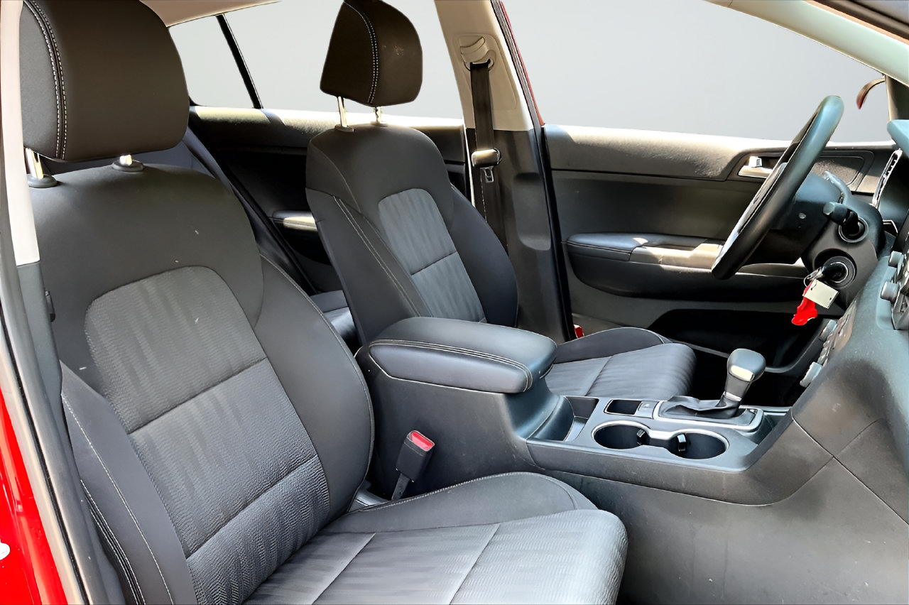 Used 2019 Kia Sportage LX FWD image 26
