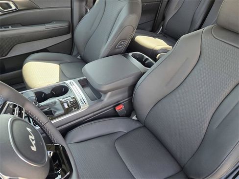 New 2026 Kia Carnival SX Prestige image 19