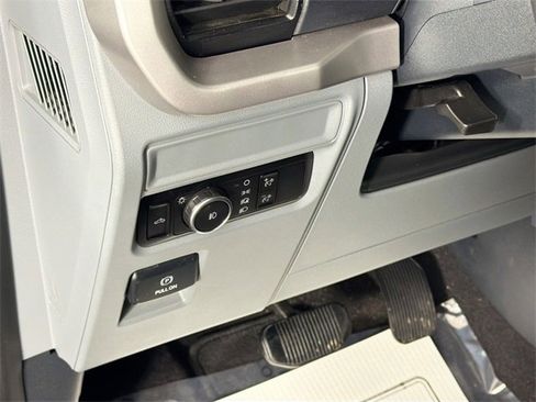 Used 2023 Ford F150 XLT w/ Trailer Tow Package image 10