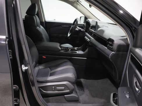 Used 2025 Honda Pilot EX-L image 25