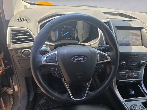 Used 2020 Ford Edge SEL FWD image 12