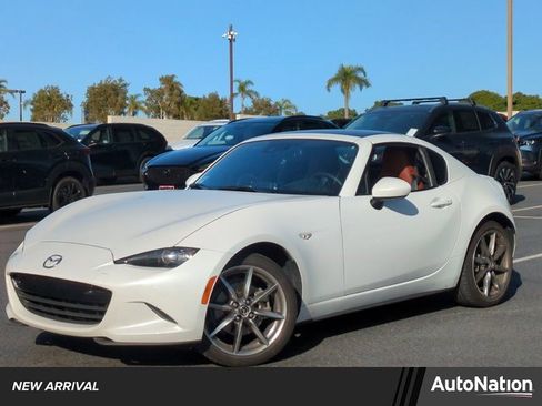 Used 2022 MAZDA MX-5 Miata RF Grand Touring image 1