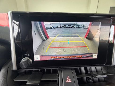 Used 2023 Toyota RAV4 LE AWD/4WD image 28