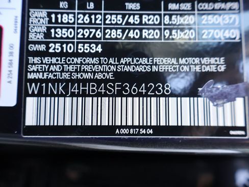 Used 2025 Mercedes-Benz GLC 300 4MATIC image 41