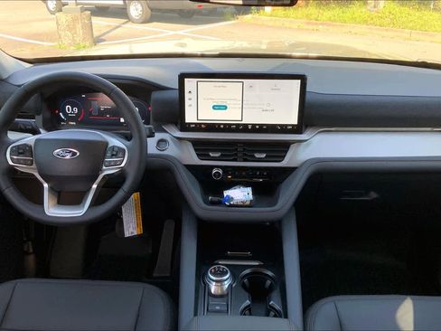 New 2025 Ford Explorer Active w/ Active Comfort Package image 5