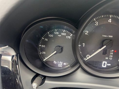 Used 2023 Porsche Macan image 58