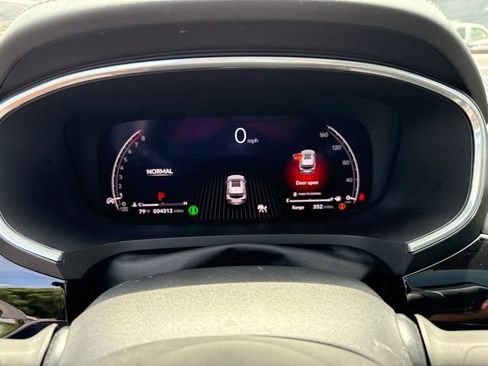 Used 2023 Acura MDX SH-AWD w/ Advance Package image 23